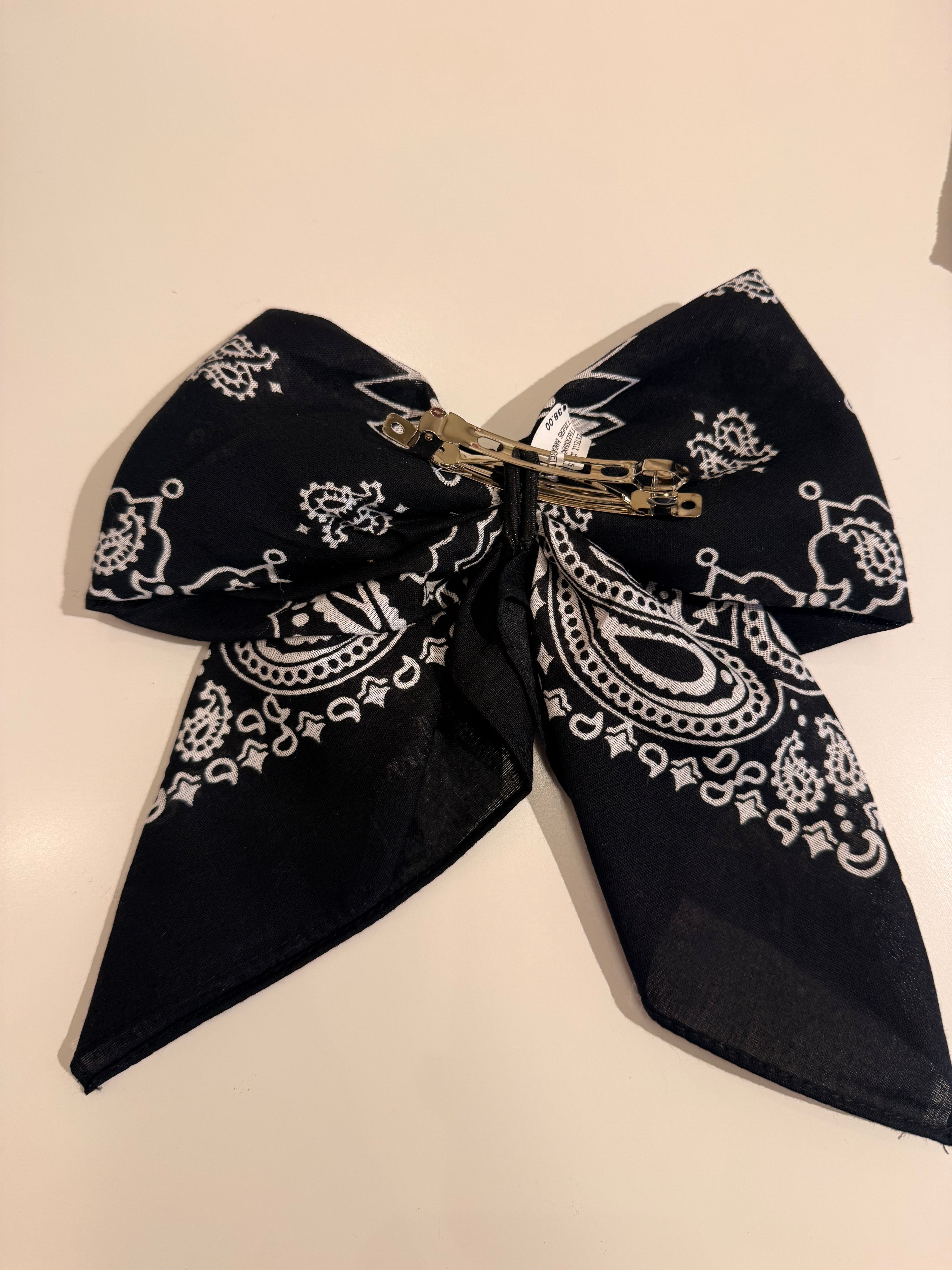 The ‘Tigers Bandana Bow Barrette’