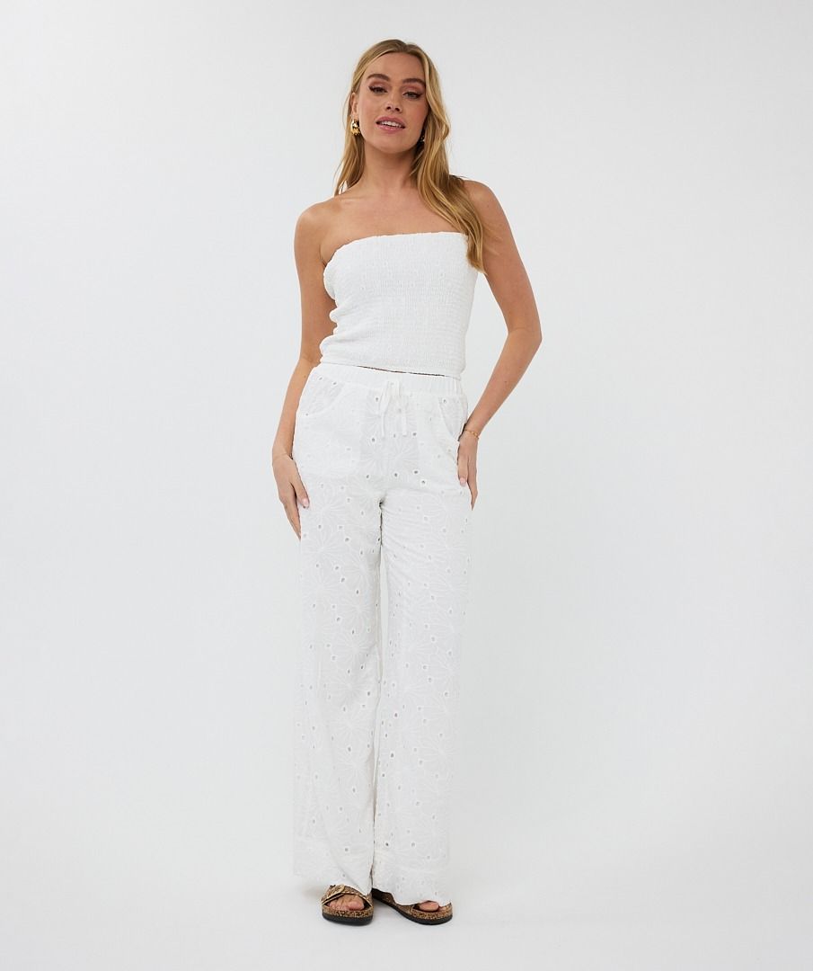 Esqualo ‘Bandeau Emb Flower Top’