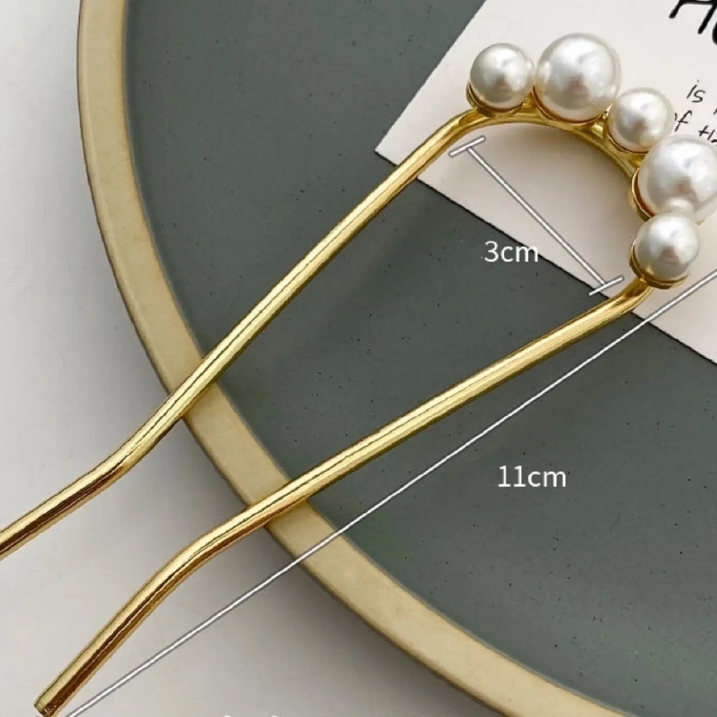 The 'Geo Hair Slide'