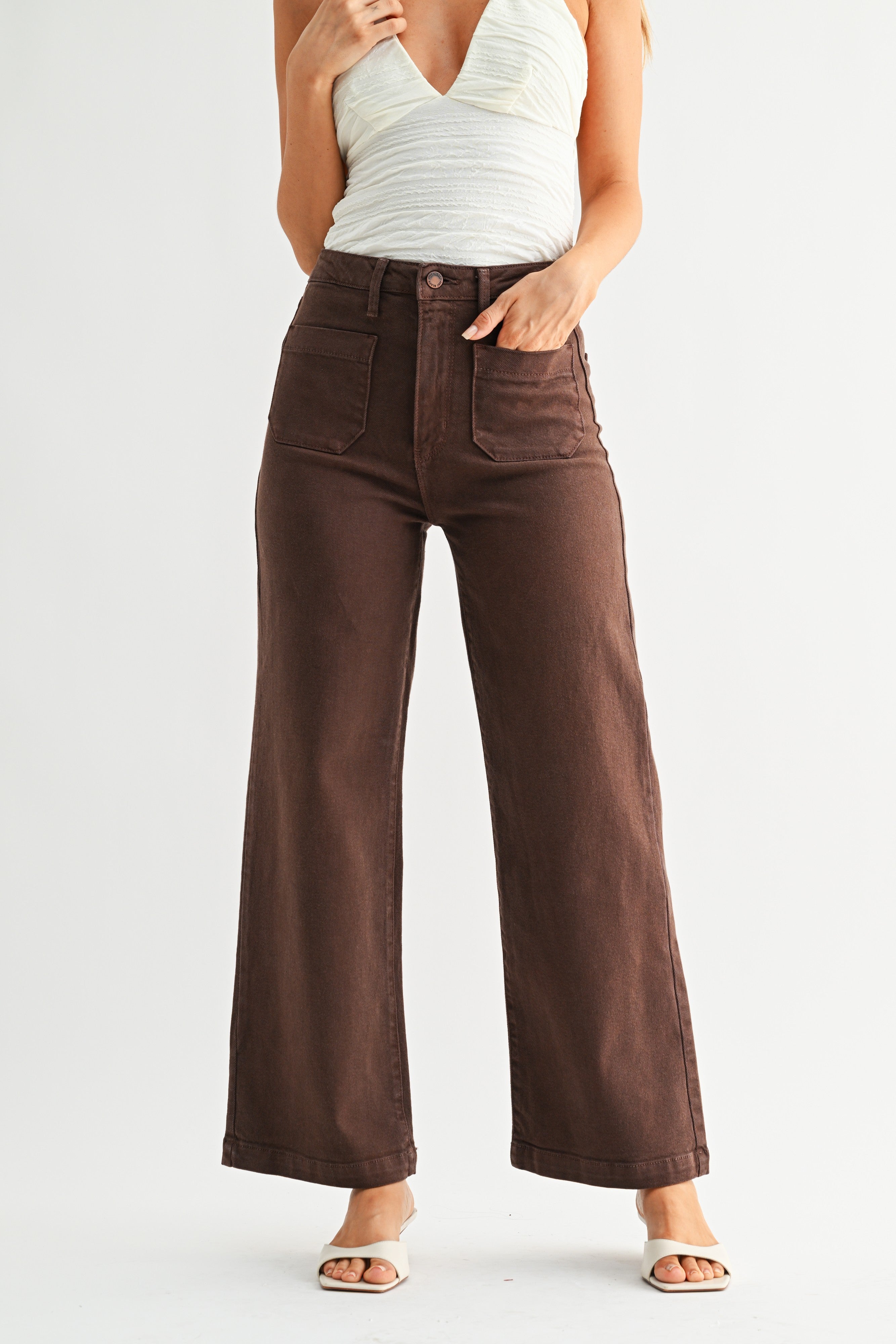 The ‘Mini Patch Pocket Wideleg’