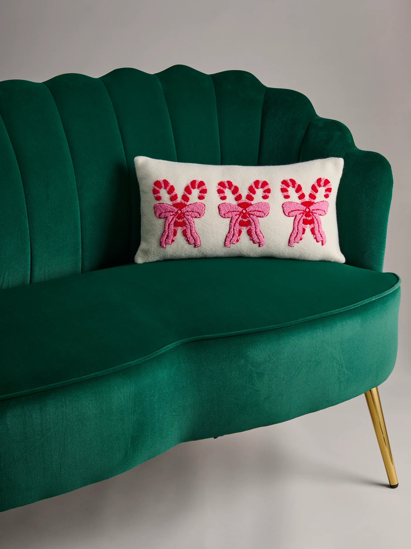 Shiraleah ‘Pretty Candy Cane Pillow’