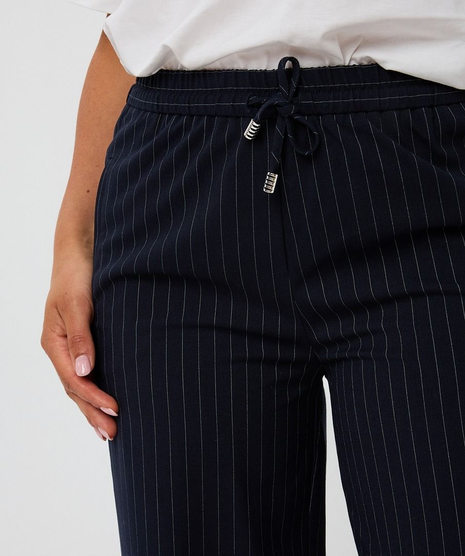 Esqualo ‘Pinstripe Trouser’