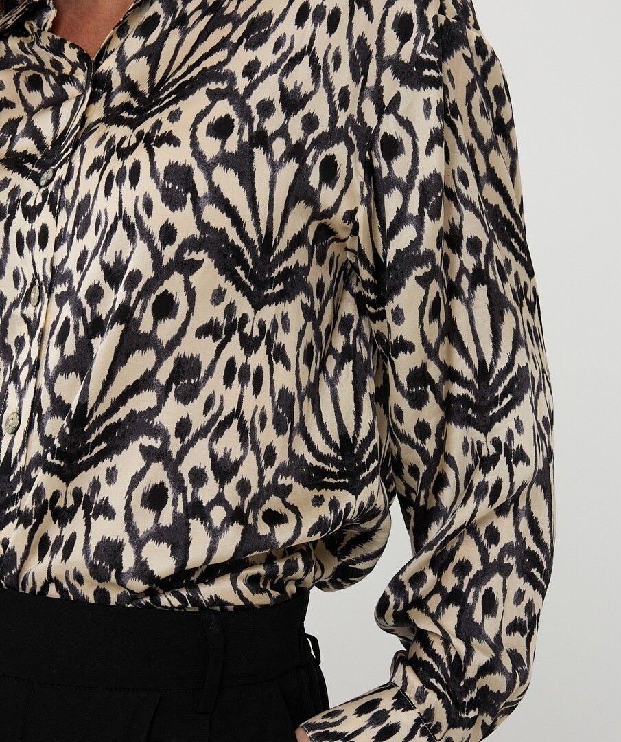 Esqualo ‘Sign Print Blouse’