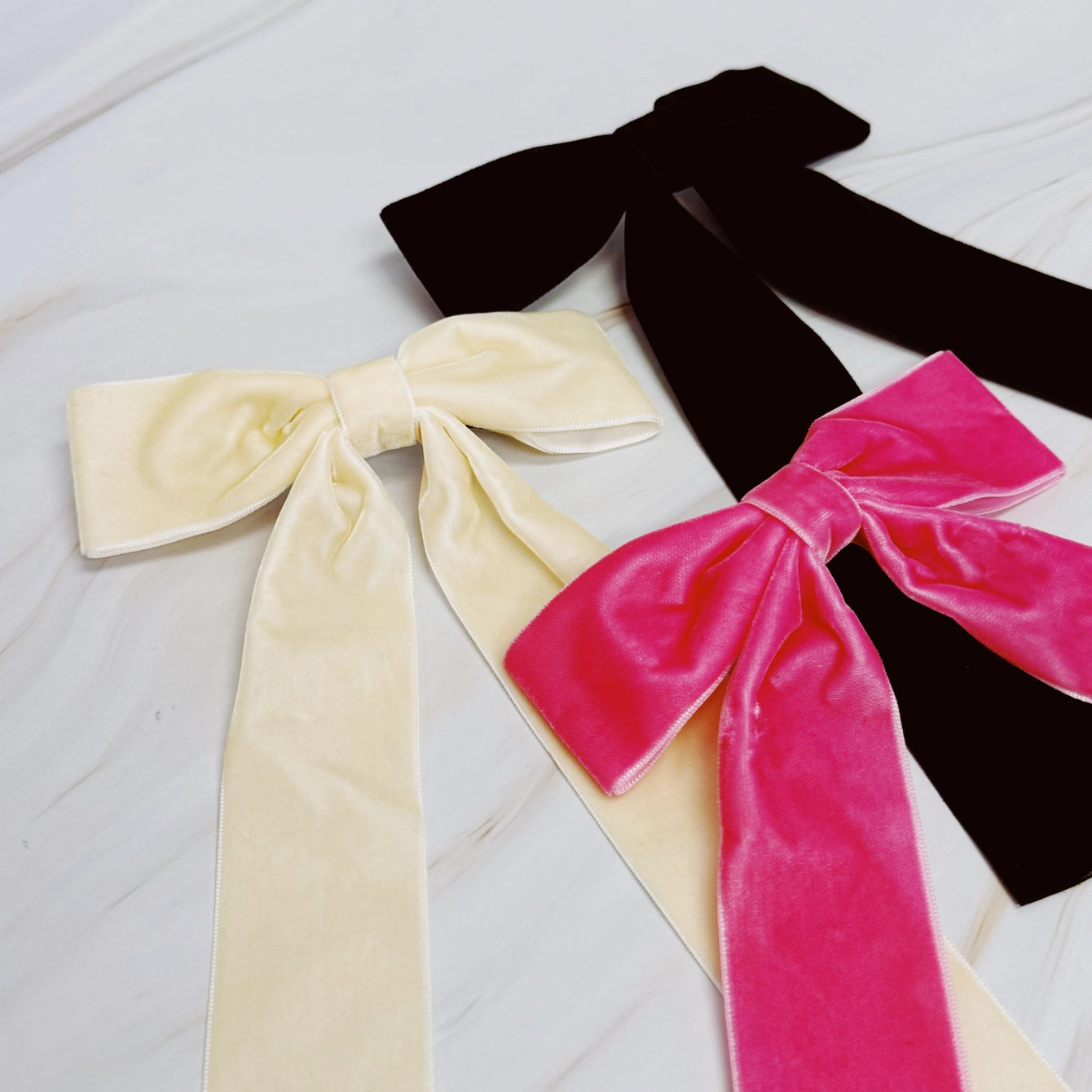 The ‘Simply Velvet Bow Clip Set 3’