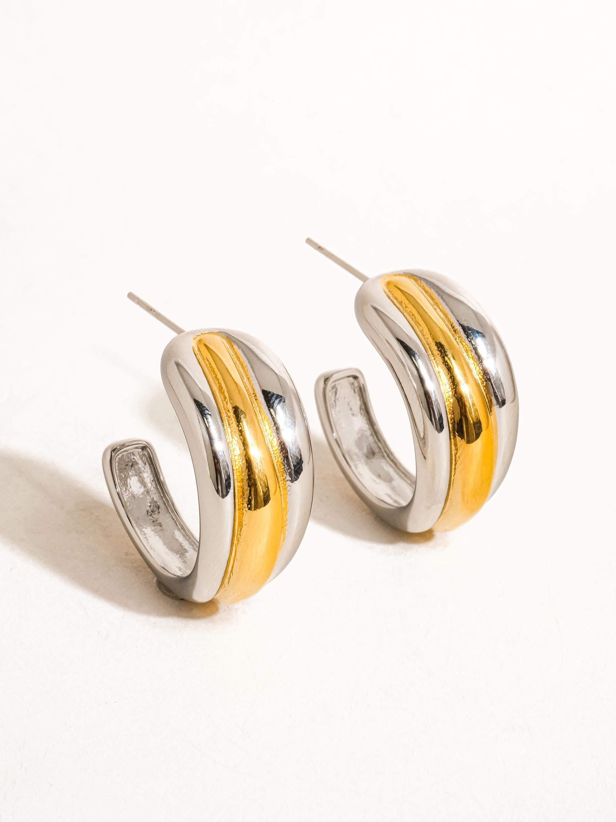 The ‘Lazare C Hoop Earring’
