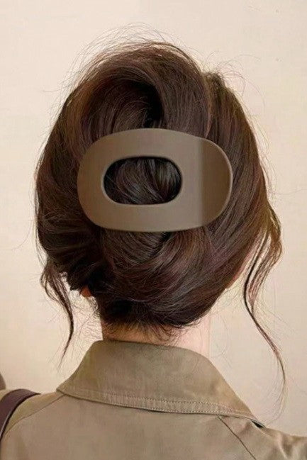 The ‘Jumbo Lay Flat Oval Clip’