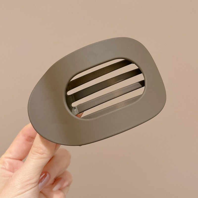 The ‘Jumbo Lay Flat Oval Clip’