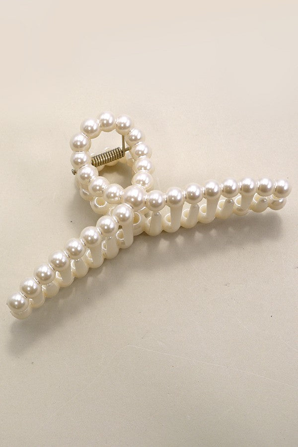 The ‘Pearl Hair Claw Clips’