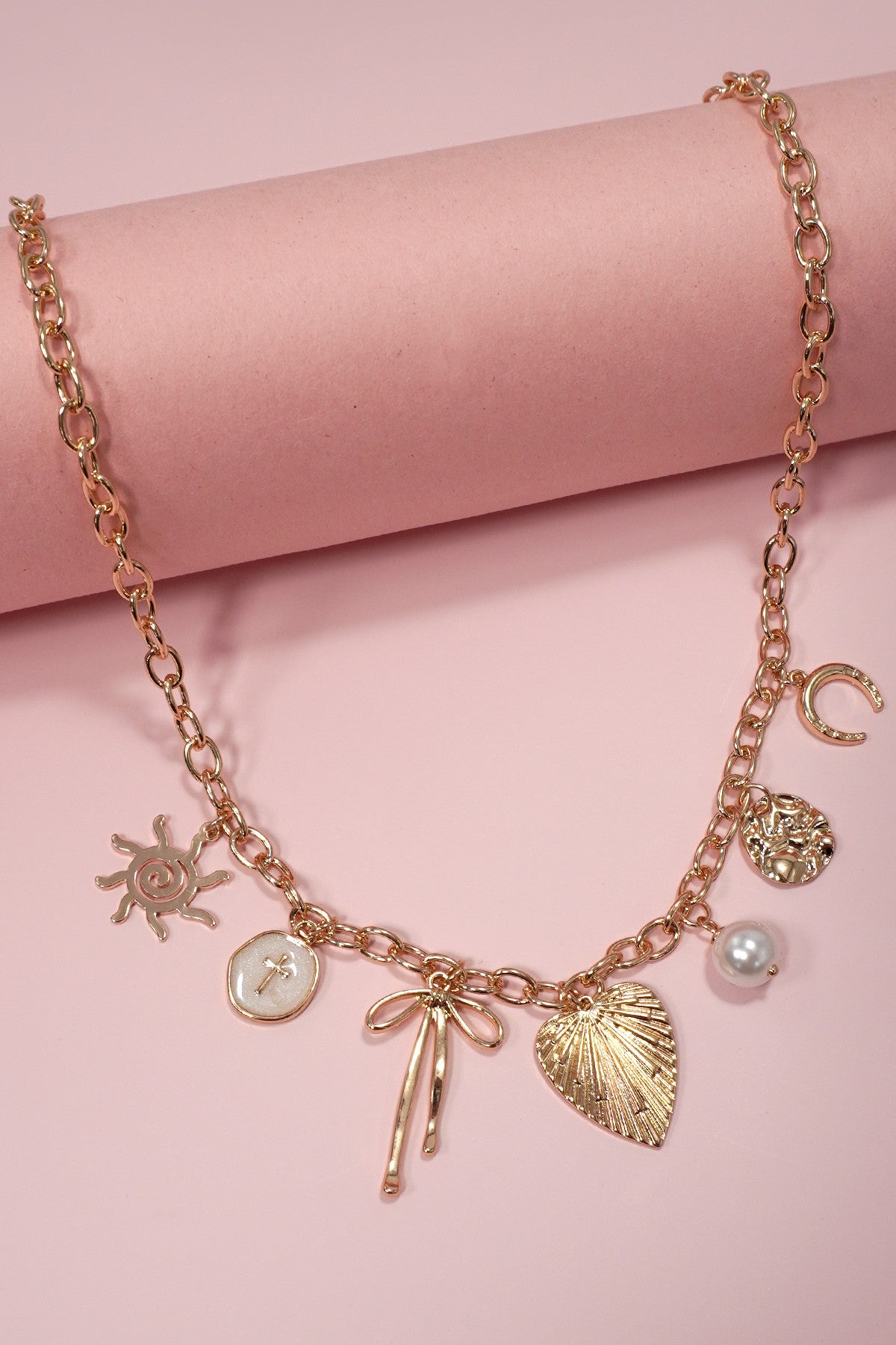 The ‘Heart Charm Necklace’