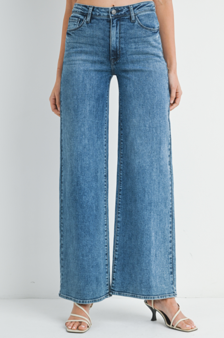 The 'Mimi Stretchy Wide Leg Denim'